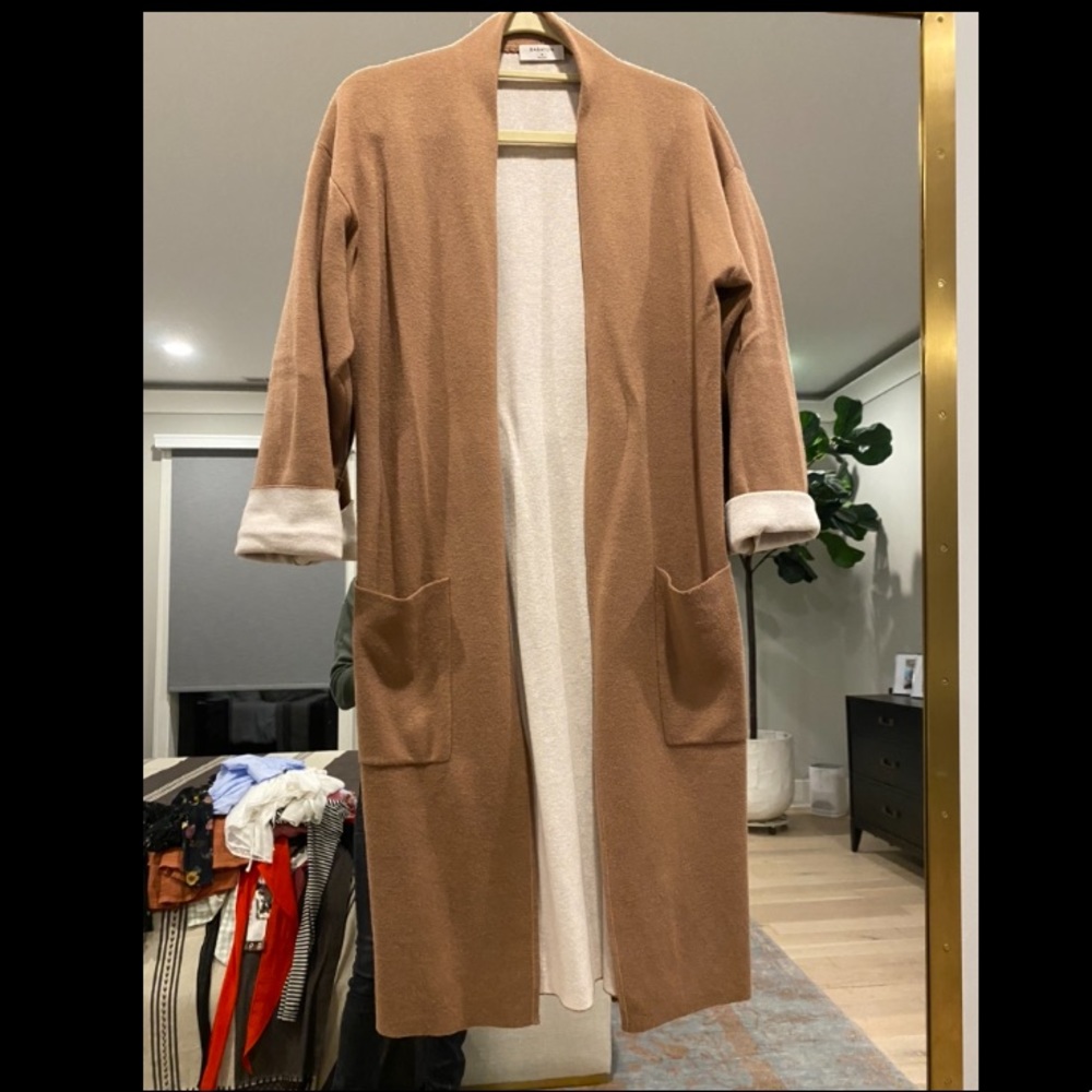 Aritizia sweater